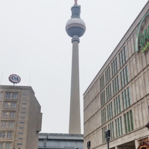 Fernsehturn vista da Alexander Platz